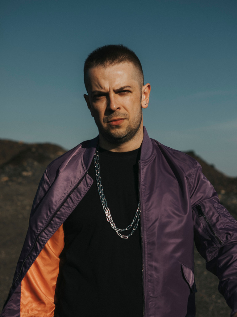 Szymon — Voice / Signal